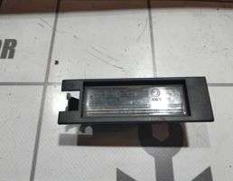 Фонарь подсветки номера для Opel Corsa C 2000-2006  запчасти бу