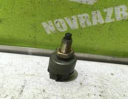 Датчик включения стопсигнала для Kia Sportage 1994-2004  запчасти бу