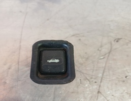 Кнопка открывания багажника для Daewoo Espero 91-99  запчасти бу