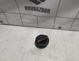 Крышка маслозаливной горловины для Skoda Octavia A5 1Z   04-13  запчасти бу