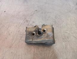 Замок двери задней правой для Audi 80  90  B3  86-91  запчасти бу