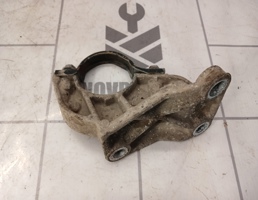 Кронштейн промежуточного вала для Renault Clio 3  2005-2012  запчасти бу