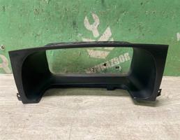 Накладка на панель приборов для VW Golf 3 Vento 91-97  запчасти бу