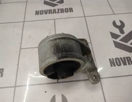 Опора двигателя правая для Kia Spectra 2001-2011  запчасти бу