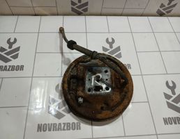 Щит опорный задний правый для Ford Focus 1 1998-2004  запчасти бу