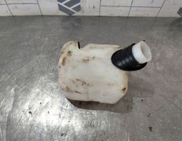 Бачок омывателя лобового стекла для Mazda 626 (GE) 1992-1997  запчасти бу