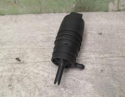 Насос омывателя для VW Polo Classic 95-02  запчасти бу