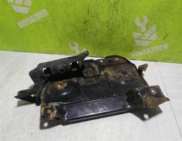 Крепление АКБ (корпус/подставка) для VW Golf 3 Vento 91-97  запчасти бу