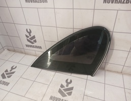 Стекло кузовное глухое левое для Opel Vectra B 1999-2002  запчасти бу