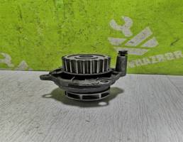 Насос водяной (помпа) для VW Golf 4 Bora 97-05  запчасти бу