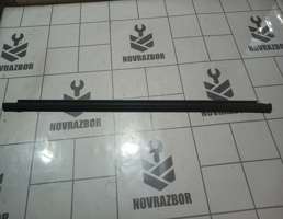 Молдинг стекла для Volvo 440 1992-1994  запчасти бу