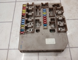 Блок предохранителей для Renault Clio 3  2005-2012  запчасти бу