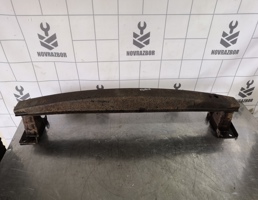 Усилитель переднего бампера для Skoda Fabia 2007-2015  запчасти бу