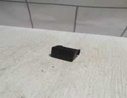 Заглушка для VW Golf 3 Vento 91-97  запчасти бу