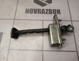 Ограничитель двери для Kia Sorento 3 (UM) Prime 2015-2020  запчасти бу