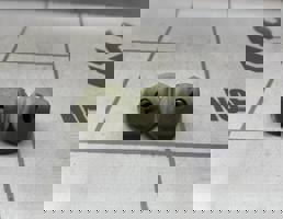 Крючок солнцезащитного козырька для Renault Logan 2 14-18  запчасти бу