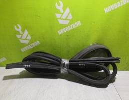 Уплотнитель двери для Ford Focus 2 08-11  запчасти бу