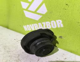 Крышка топливного бака для VW Polo 99-01  запчасти бу