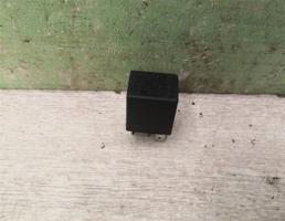 Реле для Fiat Punto 1(176) 93-99  запчасти бу