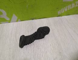 Уплотнитель для VW Golf 3 Vento 91-97  запчасти бу