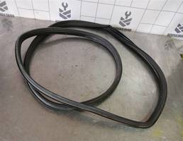 Уплотнитель двери для Opel Zafira A 99-05  запчасти бу