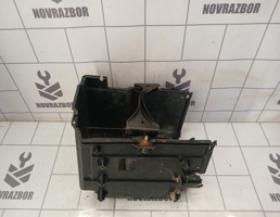 Крепление АКБ (корпус/подставка) для Mazda Mazda 3  BK  02-09  запчасти бу