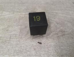 Реле для VW Polo Classic 95-02  запчасти бу