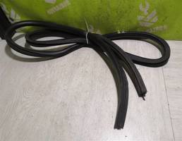 Уплотнитель двери для Ford Focus 1 1998-2004  запчасти бу