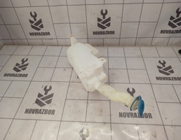 Бачок омывателя лобового стекла для Suzuki SX4 2006-2013  запчасти бу