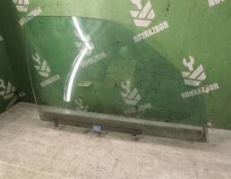 Стекло двери передней правой для VW Passat B4 94-96  запчасти бу