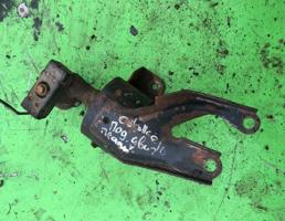 Кронштейн двигателя правый для Toyota Corolla E10 1992-1997  запчасти бу