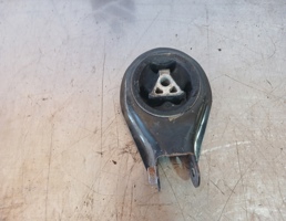 Опора двигателя задняя для Ford Focus 2 05-08  запчасти бу