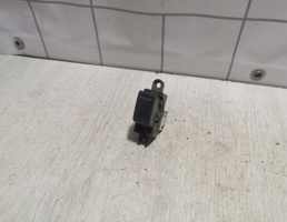 Кнопка стеклоподъемника для Nissan Almera N16 2000-2006  запчасти бу
