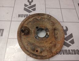 Щит опорный задний левый для Audi 80  90  B3  86-91  запчасти бу