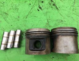 Поршень для BMW 5-серия E28 81-87  запчасти бу