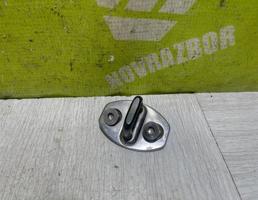 Ответная часть замка двери для Seat Ibiza 4 2002-2008  запчасти бу