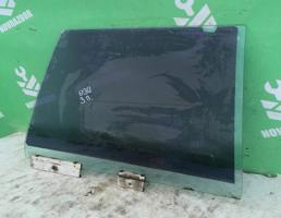 Стекло двери задней правой для BMW 7-серия E32 1986-1994  запчасти бу