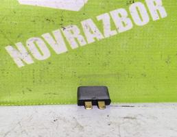 Предохранитель для Audi 100 C4 91-94  запчасти бу