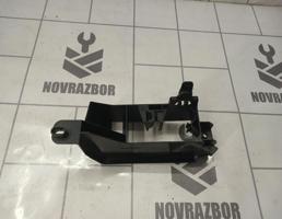 Кронштейн (сопут. товар) для Skoda Octavia A5 1Z   04-13  запчасти бу