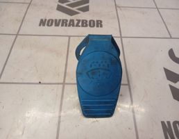 Крышка бачка омывателя для VW Passat B5 96-00  запчасти бу