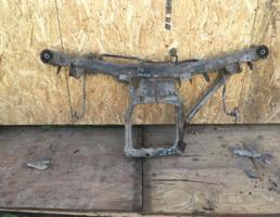 Балка задняя для BMW 7-серия E32 1986-1994  запчасти бу