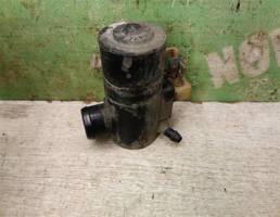 Насос омывателя фар для Mitsubishi Space Wagon (N3,N4) 1991-2000  запчасти бу