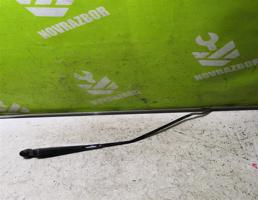 Поводок стеклоочистителя передний правый для VW Transporter T2 T3 79-92  запчасти бу