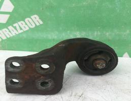 Опора переднего редуктора для Suzuki Grand Vitara 1998-2005  запчасти бу