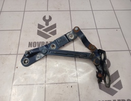 Петля крышки багажника для VW Golf 3 Vento 91-97  запчасти бу