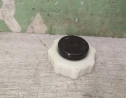 Крышка расширительного бачка для Renault R19 1992-2002  запчасти бу