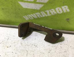 Кронштейн генератора для Audi 80  90  B3  86-91  запчасти бу