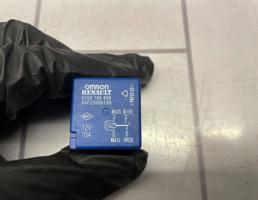 Реле для Renault Megane 3 09-16  запчасти бу