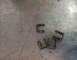 Кронштейн (сопут. товар) для Audi A6 (C4) 1994-1997  запчасти бу