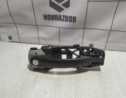 Ручка двери передней наружная левая для Skoda Fabia 2007-2015  запчасти бу